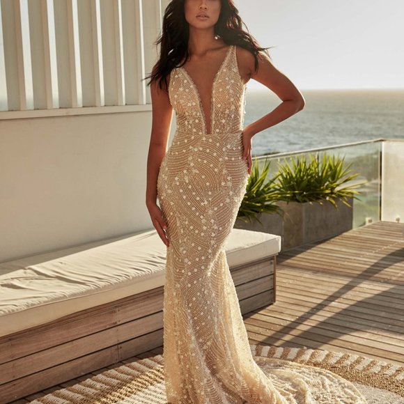 Zavana Couture Beaded Mermaid Gown 💙💙